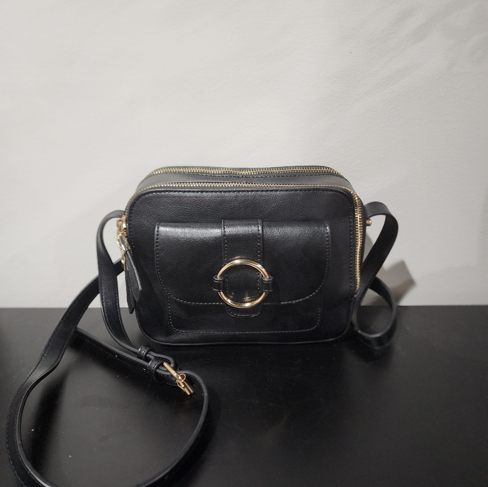 Miztique Black Camera Bag Medium